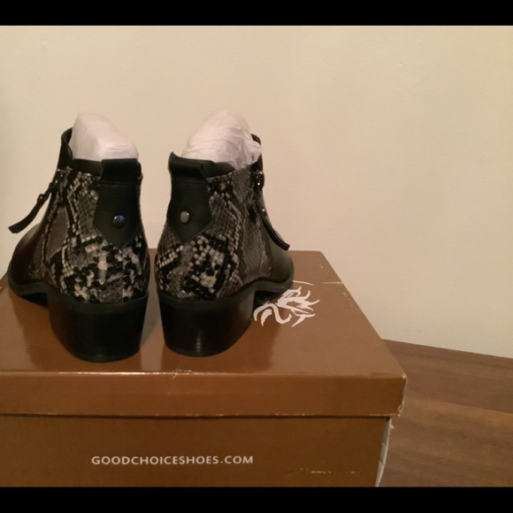 Ladies GC booties - Picture 6 of 8